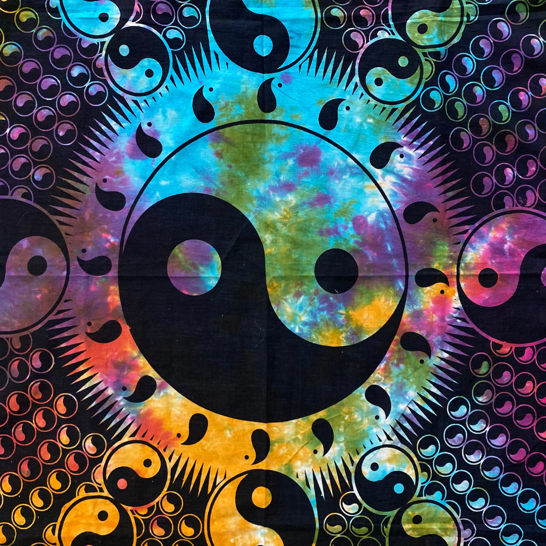 Yin Yang Tapestry – Cosmic Altar Cloth for Balance & Harmony