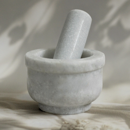 Marble Mortar and Pestle – Premium Grinding Tool for Herbs & Spices